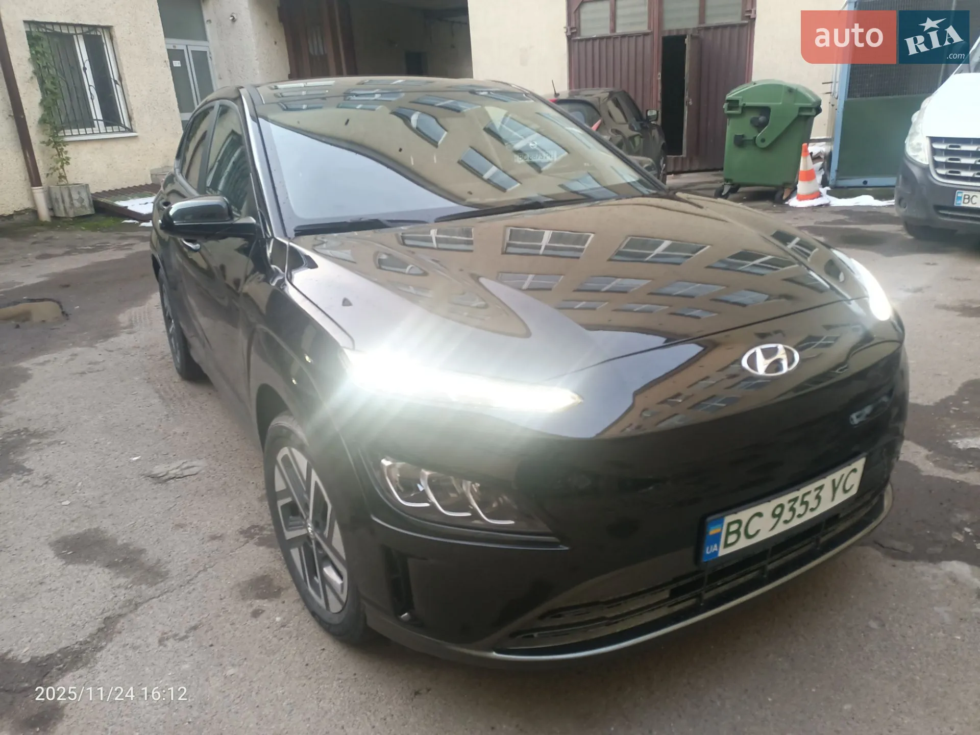 Hyundai Kona 2023 — 1