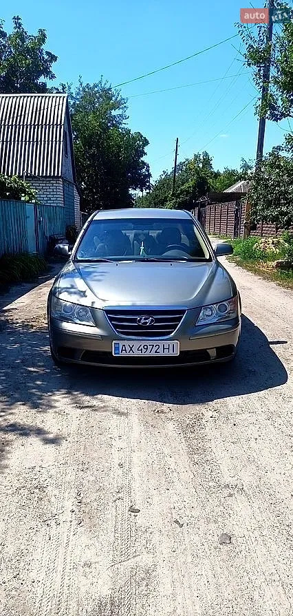 Hyundai Sonata, 2010