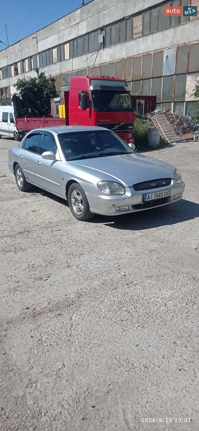 Hyundai Sonata, 1999