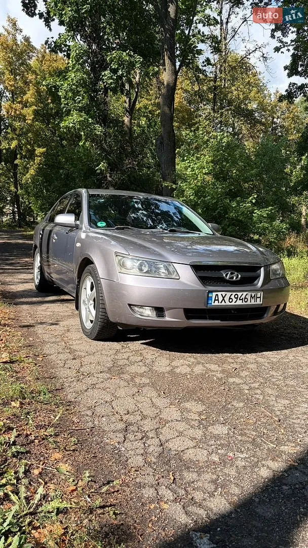Hyundai Sonata, 2005