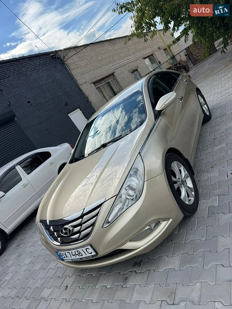 Hyundai Sonata, 2010