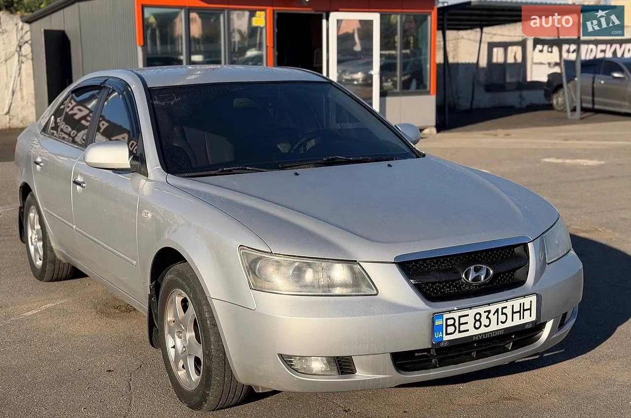 Hyundai Sonata, 2005