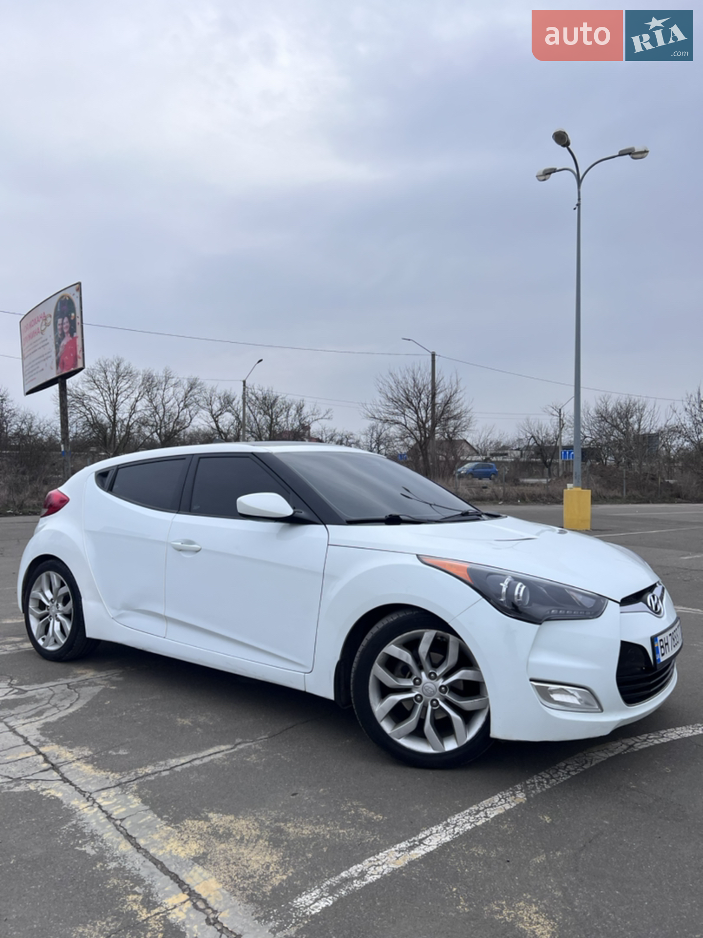 Hyundai Veloster, 2011