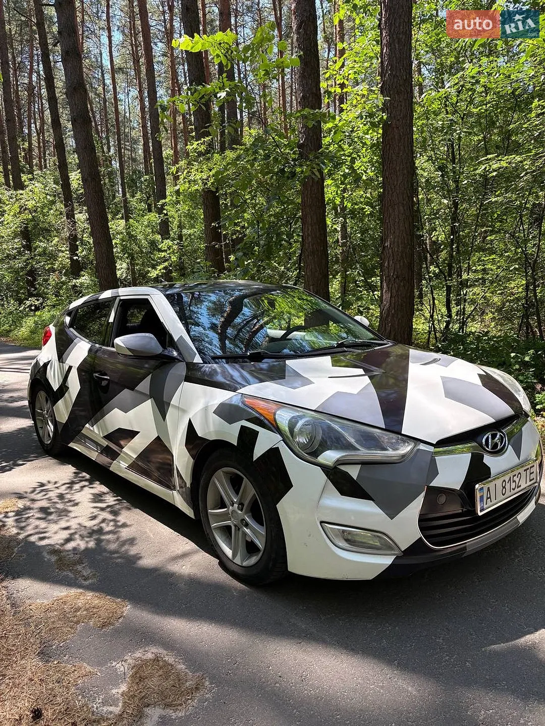 Hyundai Veloster, 2011