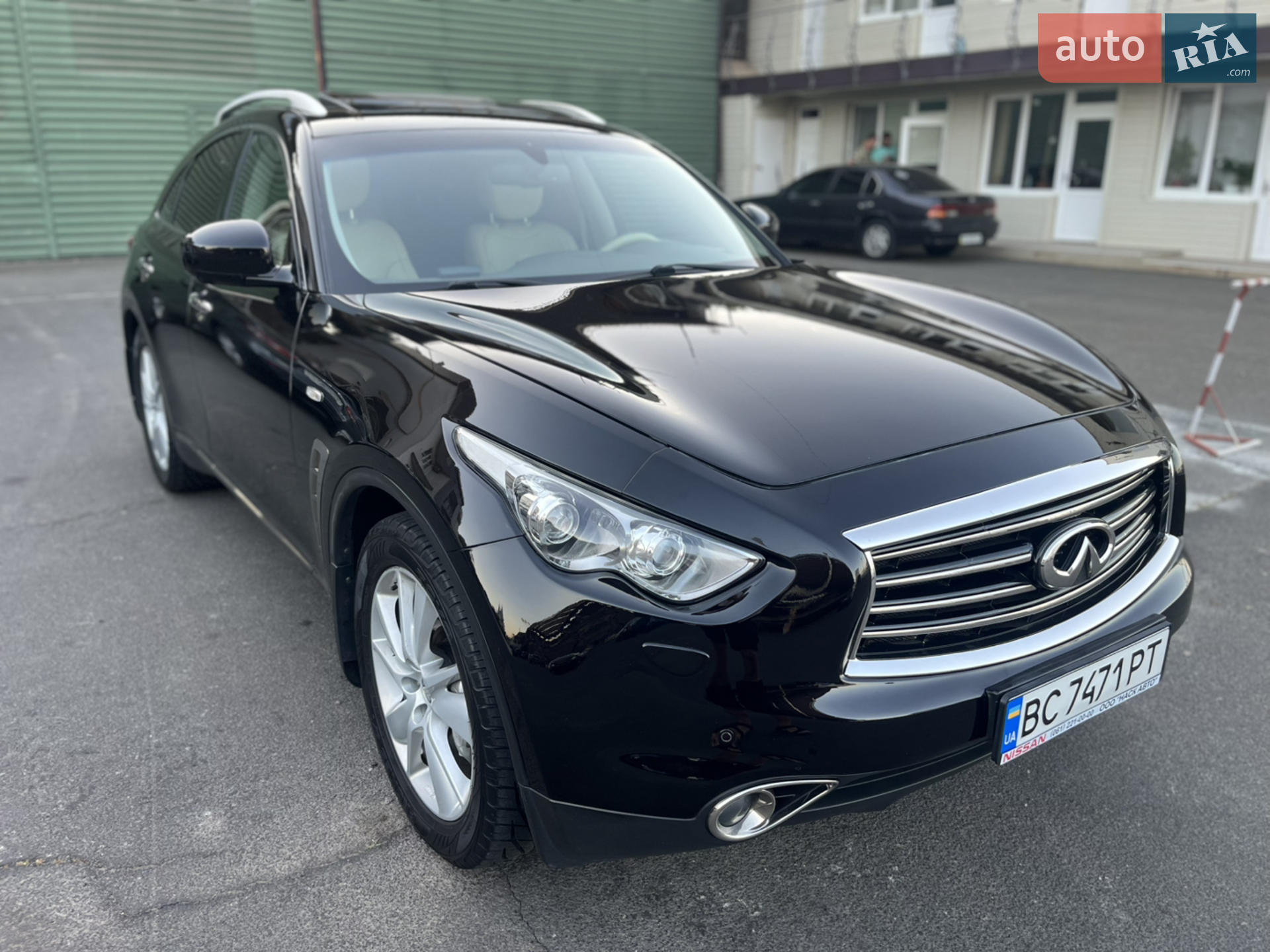Infiniti FX 30, 2012