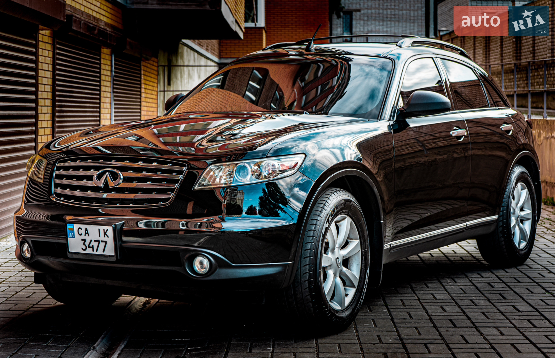 Infiniti FX 35, 2005