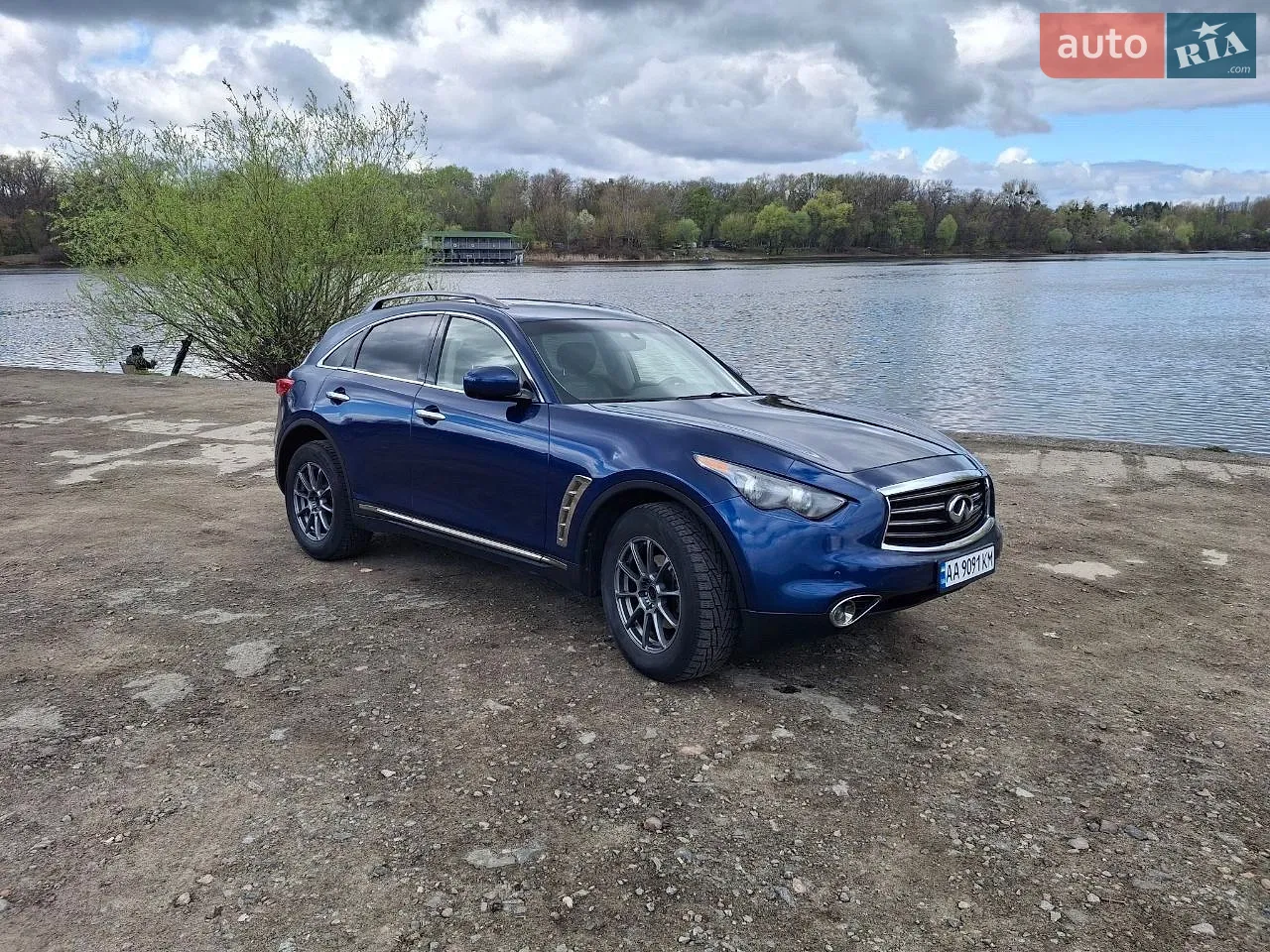 Infiniti FX 35, 2011