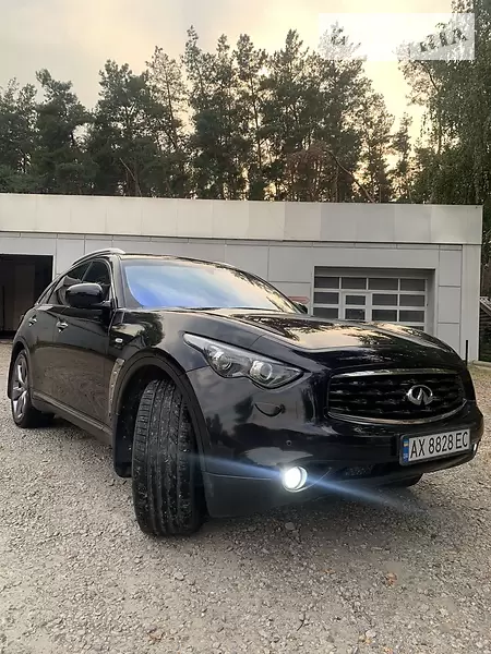 Infiniti FX 37, 2011