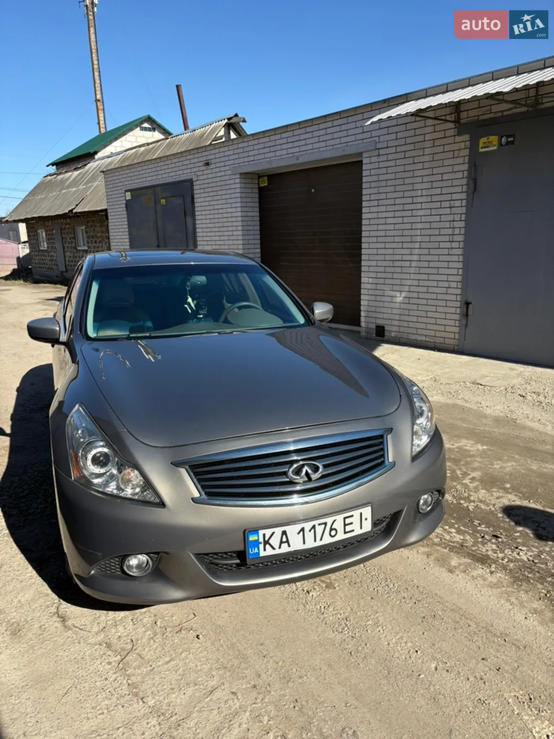 Infiniti G25, 2010