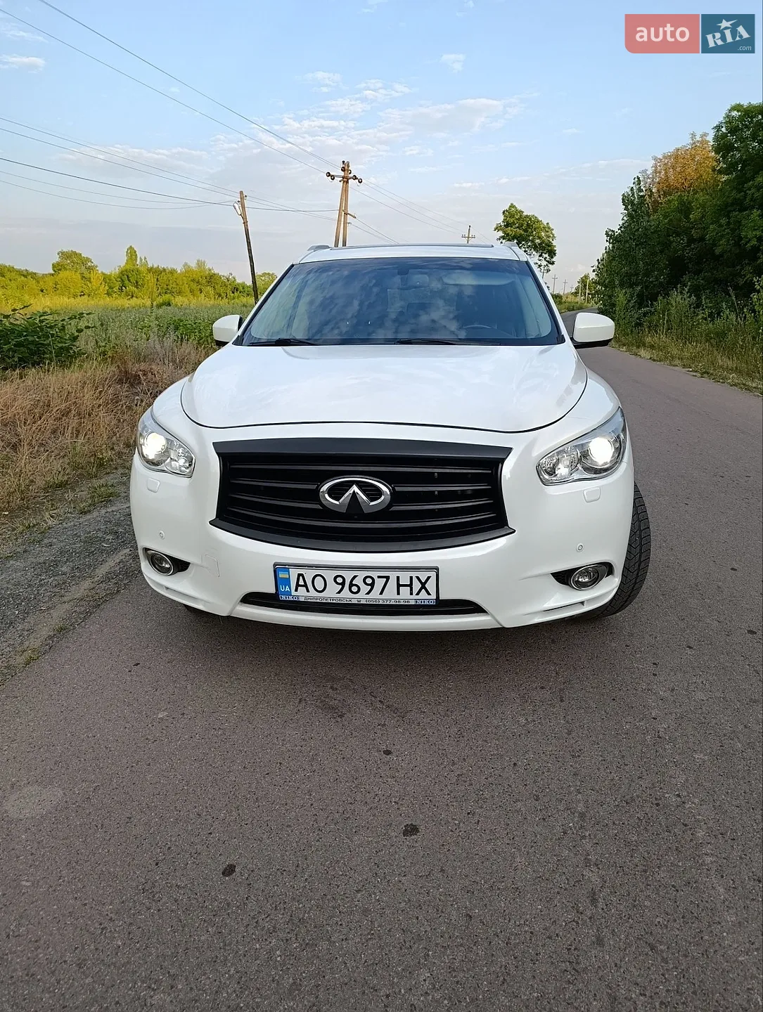 Infiniti JX35, 2013