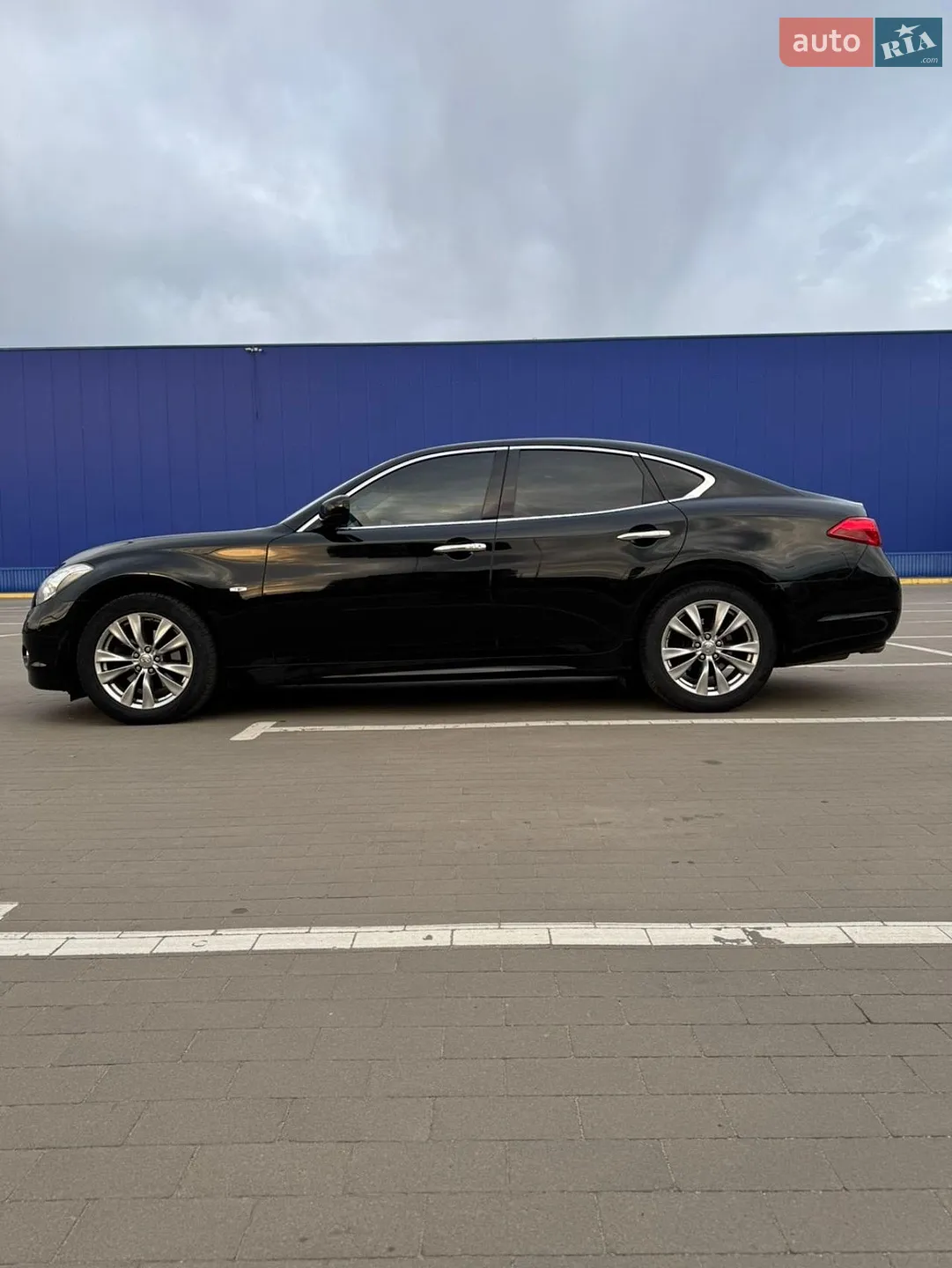 Infiniti M25, 2013