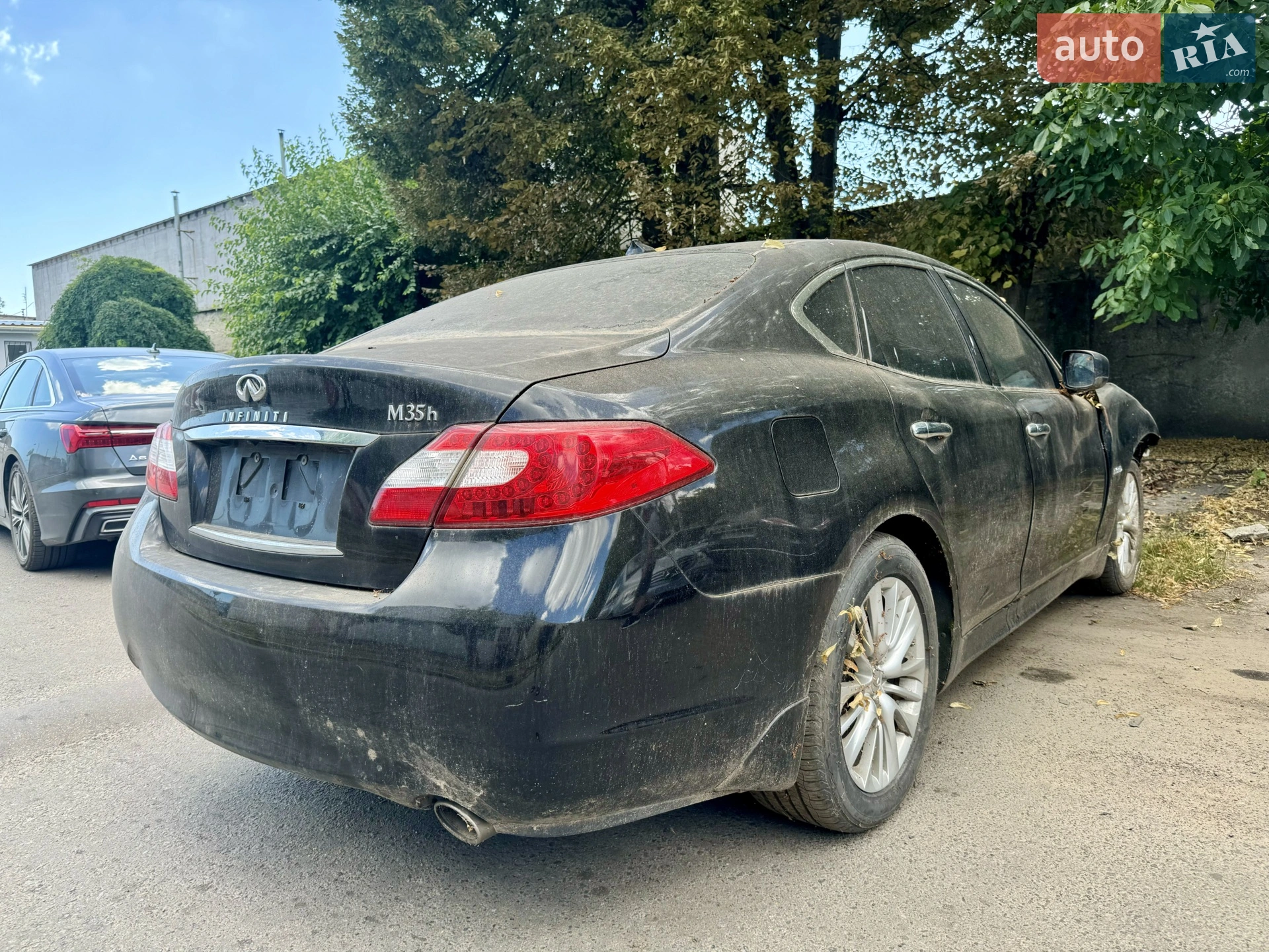 Infiniti M35, 2011