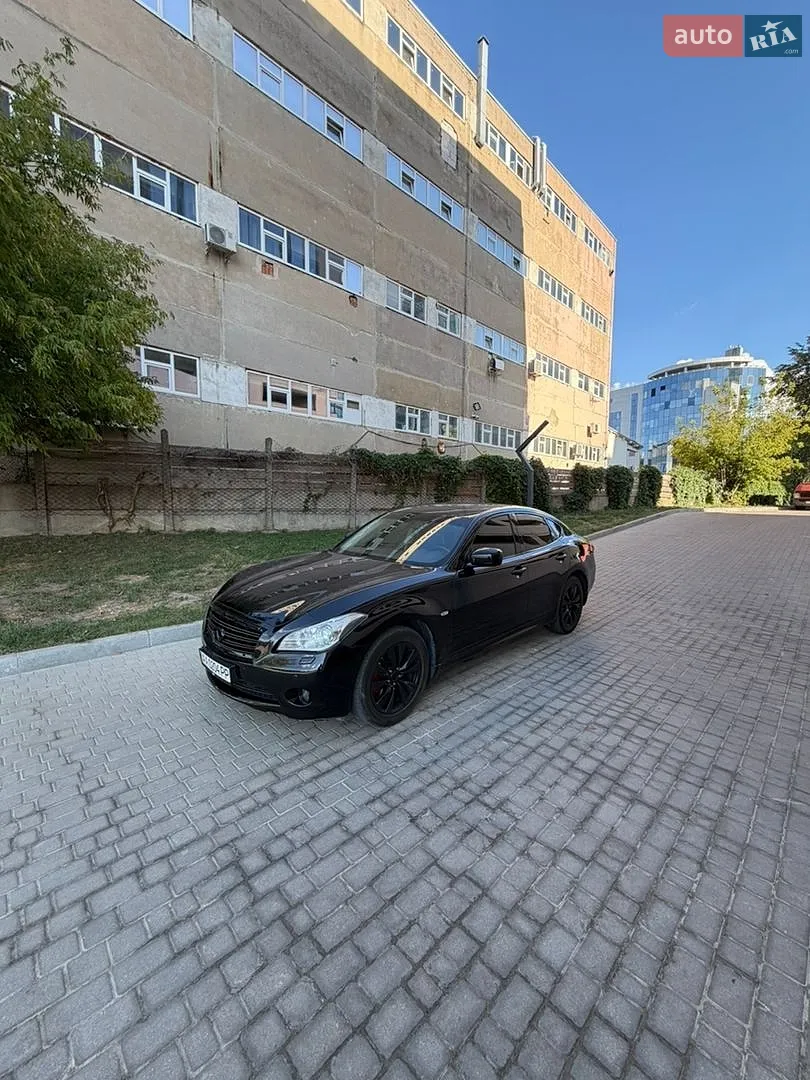Infiniti M37, 2012