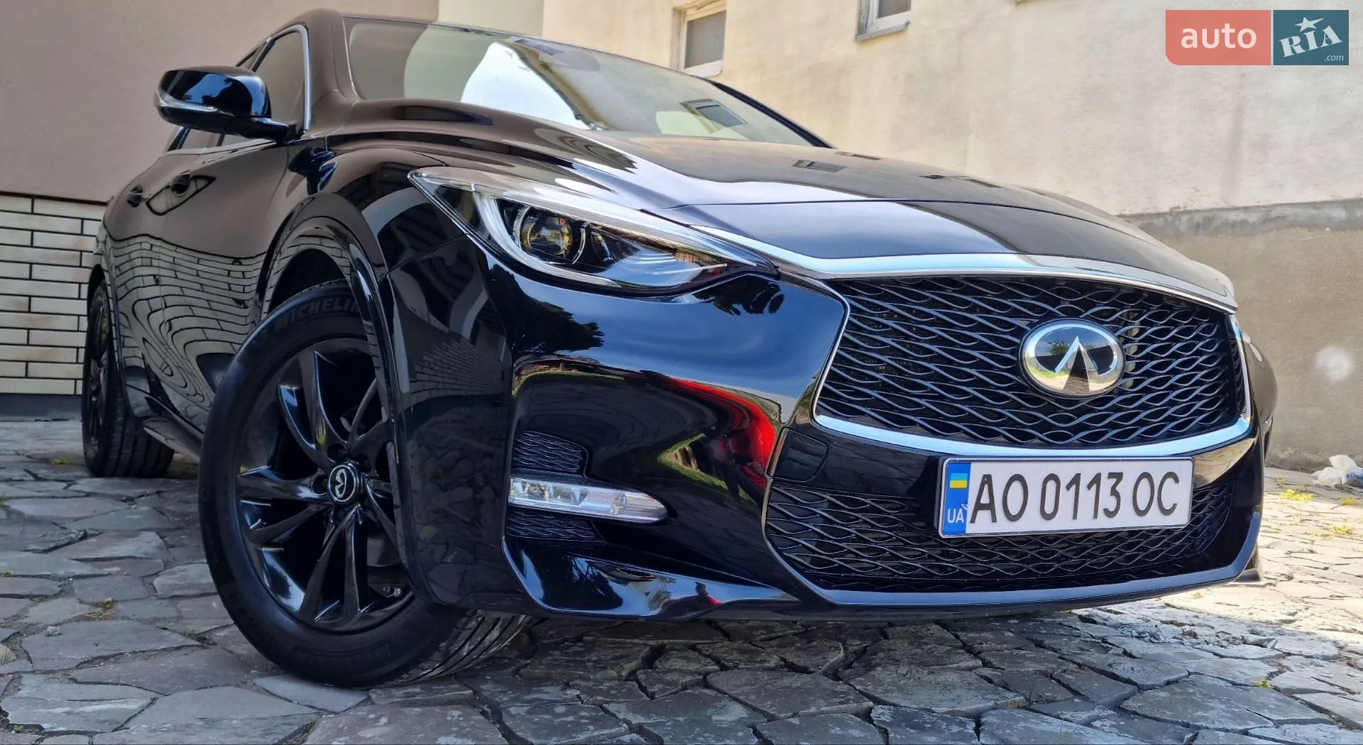 Infiniti Q30, 2016