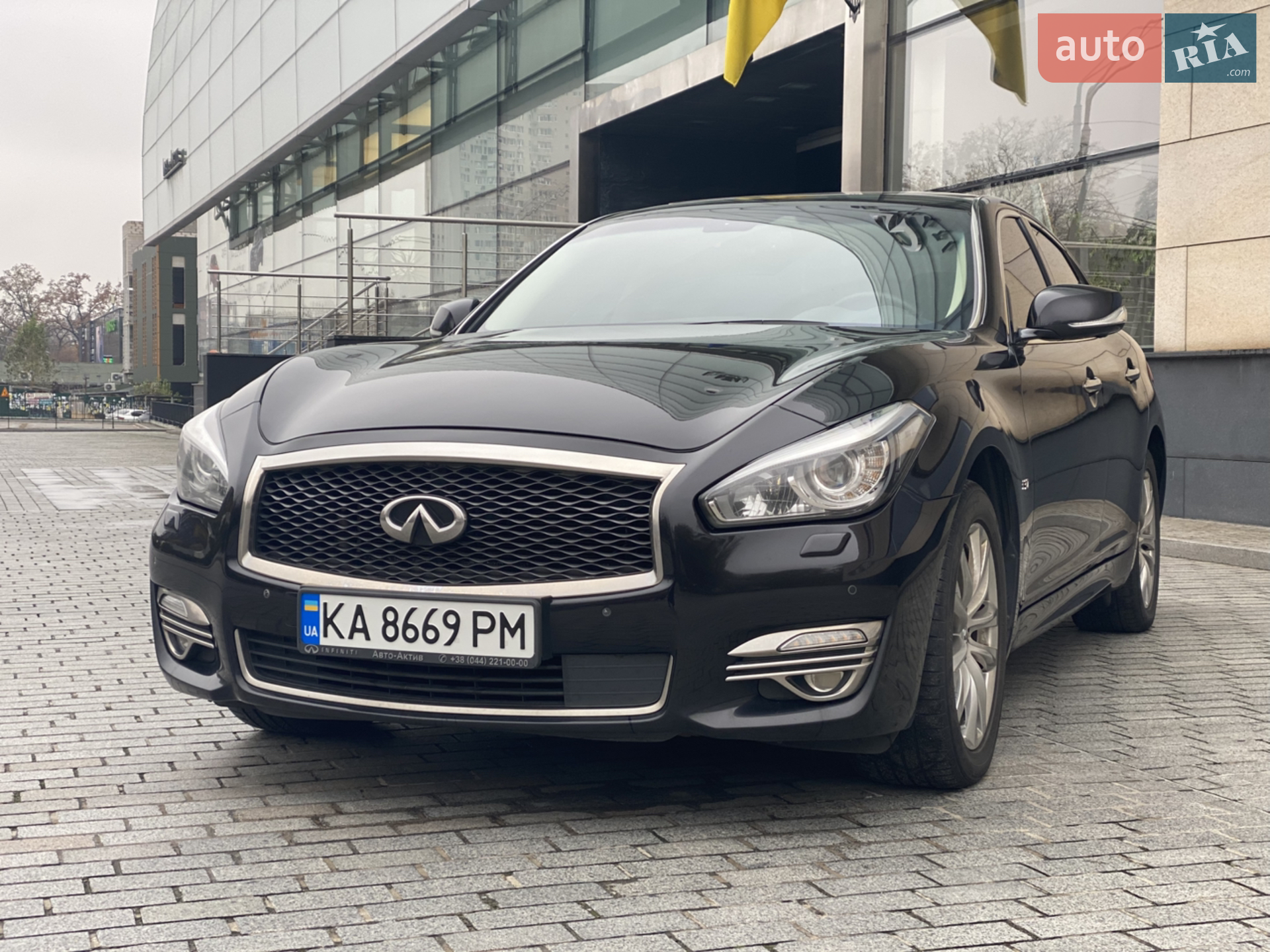 Infiniti Q70, 2017