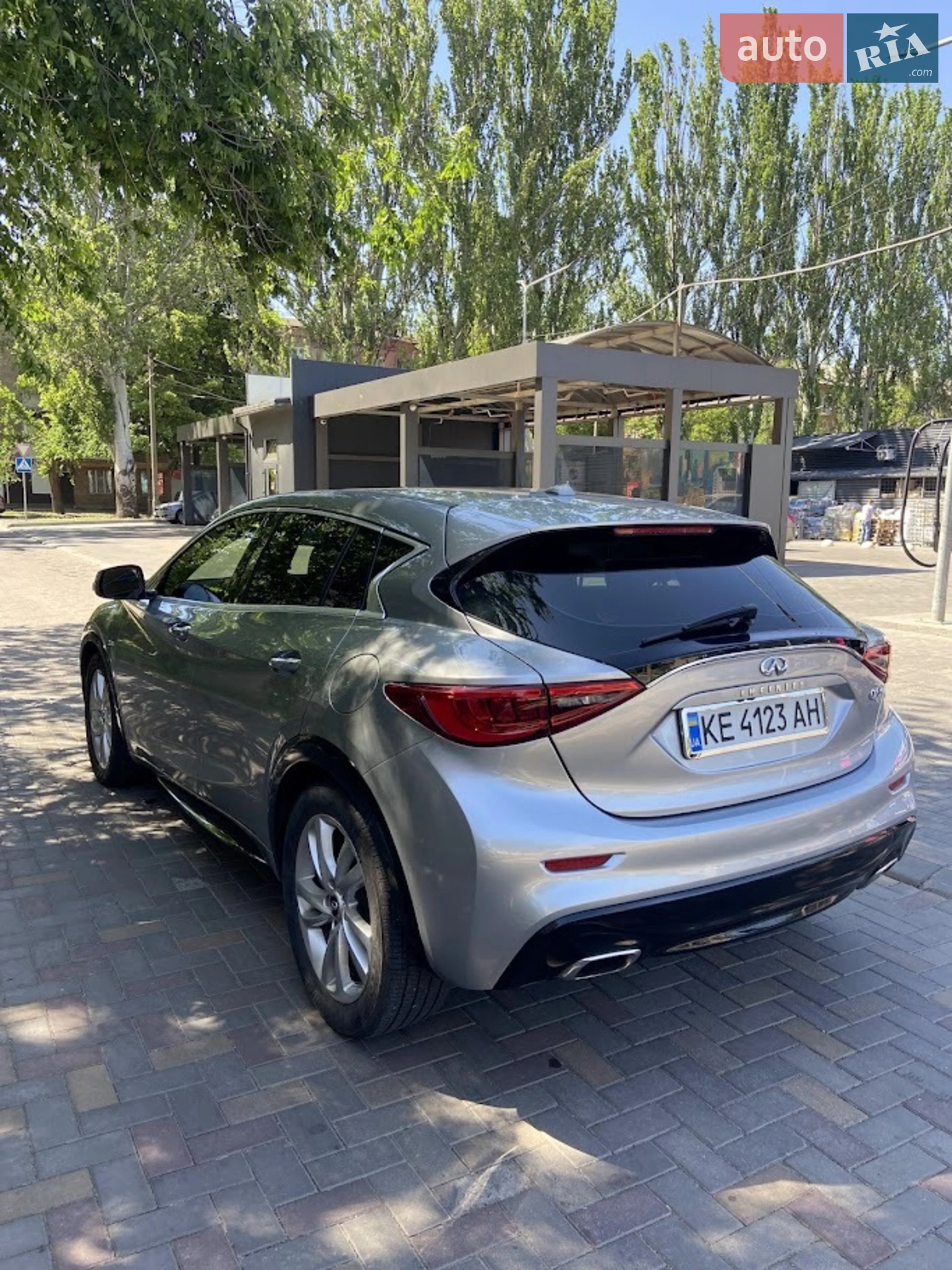 Infiniti QX30, 2016