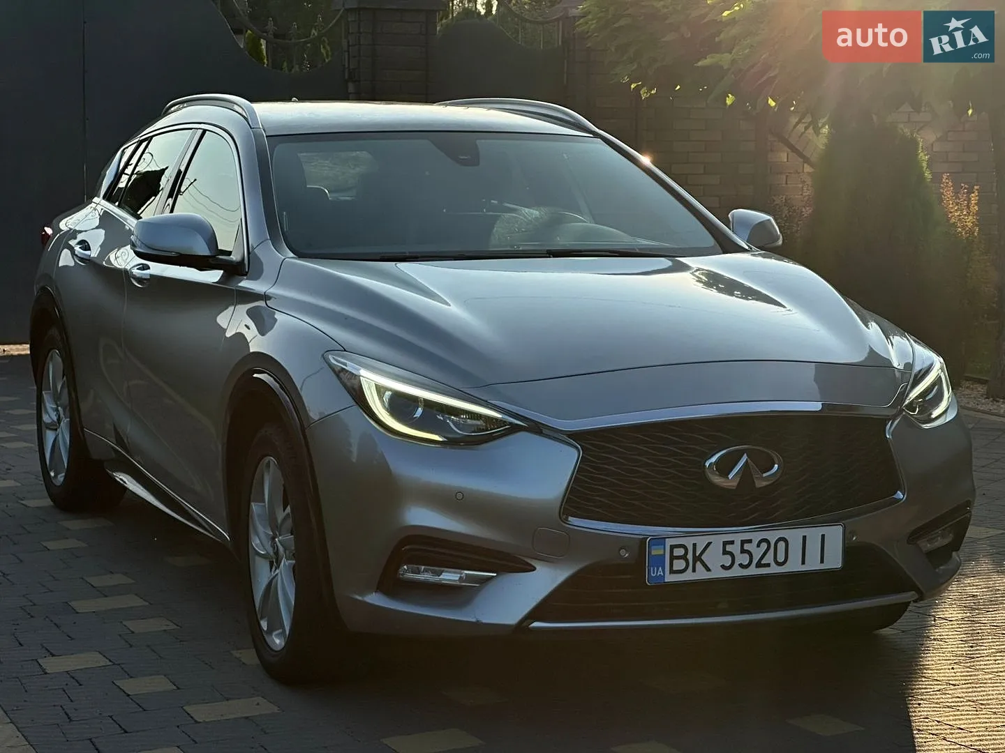 Infiniti QX30, 2017