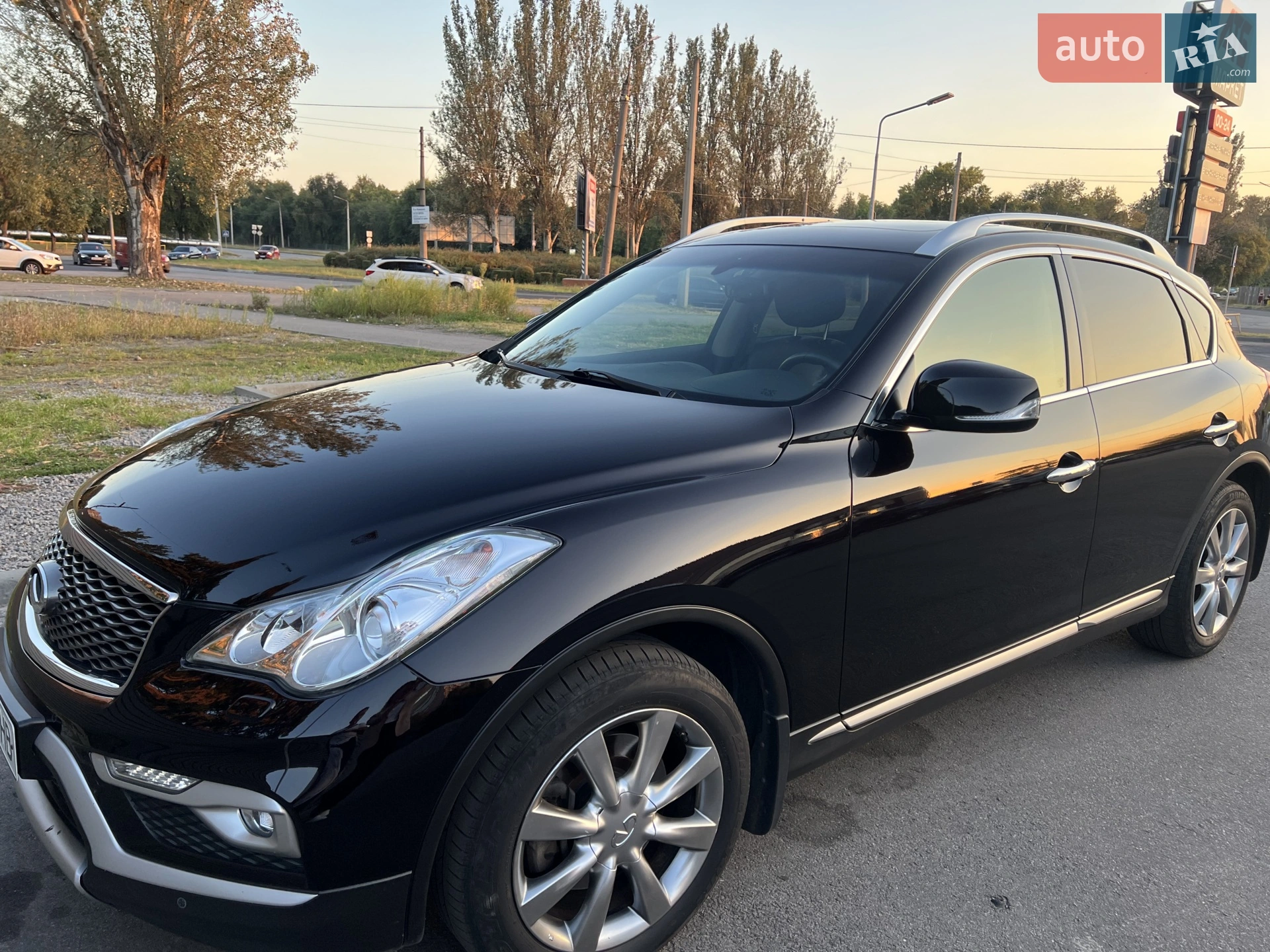 Infiniti QX50, 2016