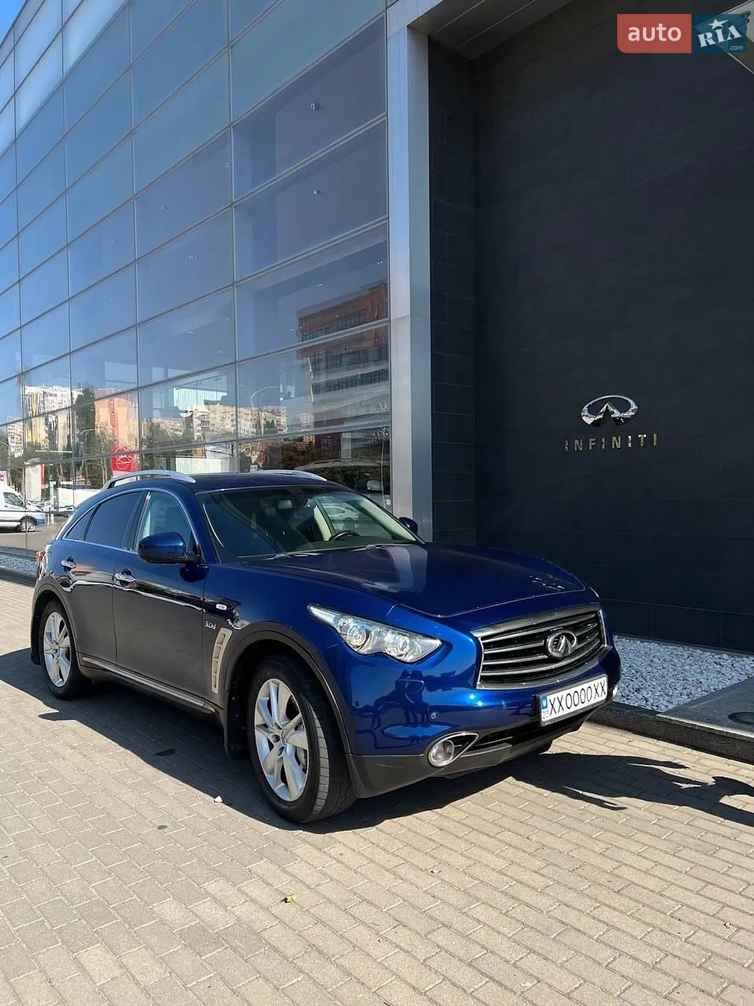 Infiniti QX70, 2013