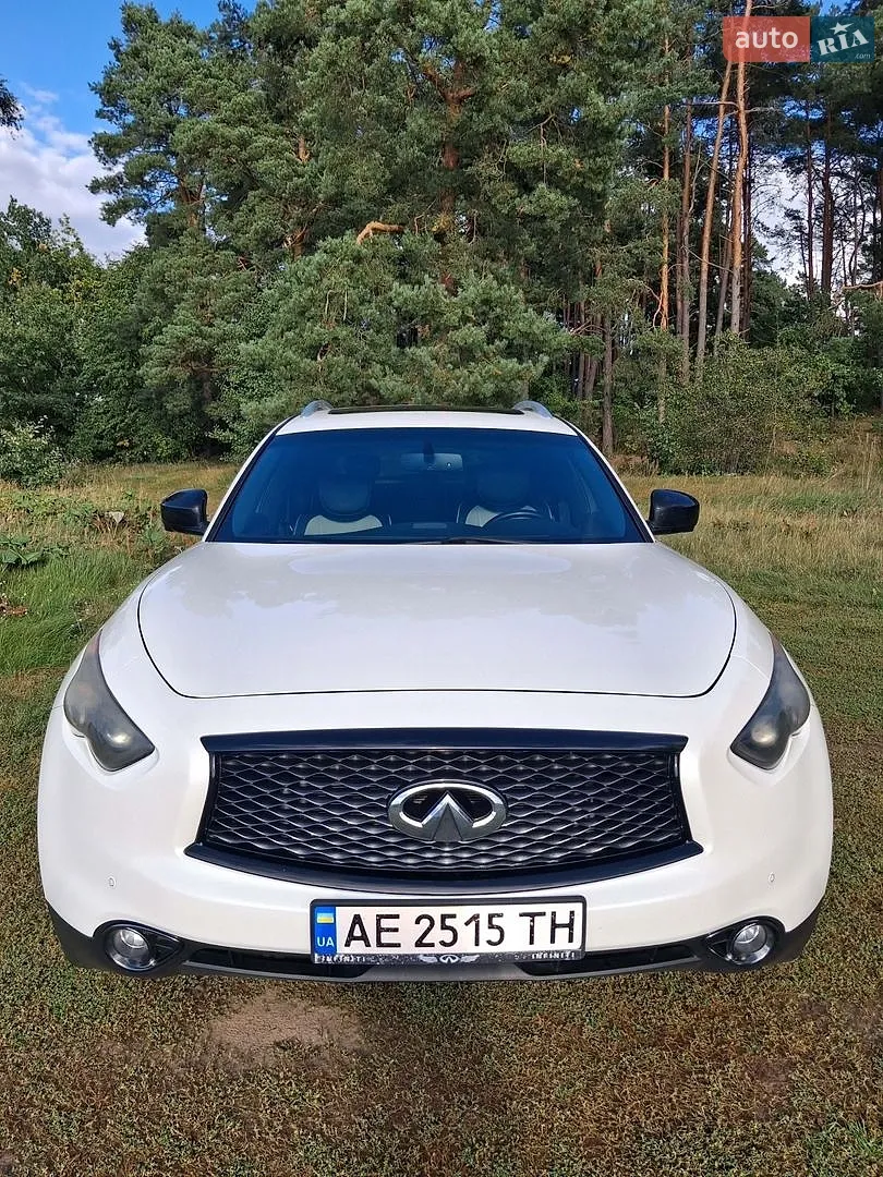 Infiniti QX70, 2016