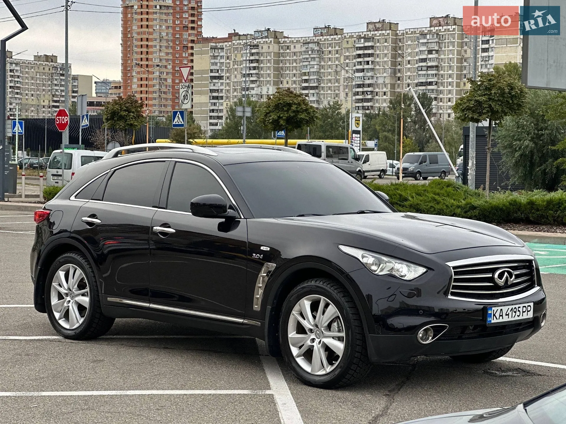 Infiniti QX70, 2016
