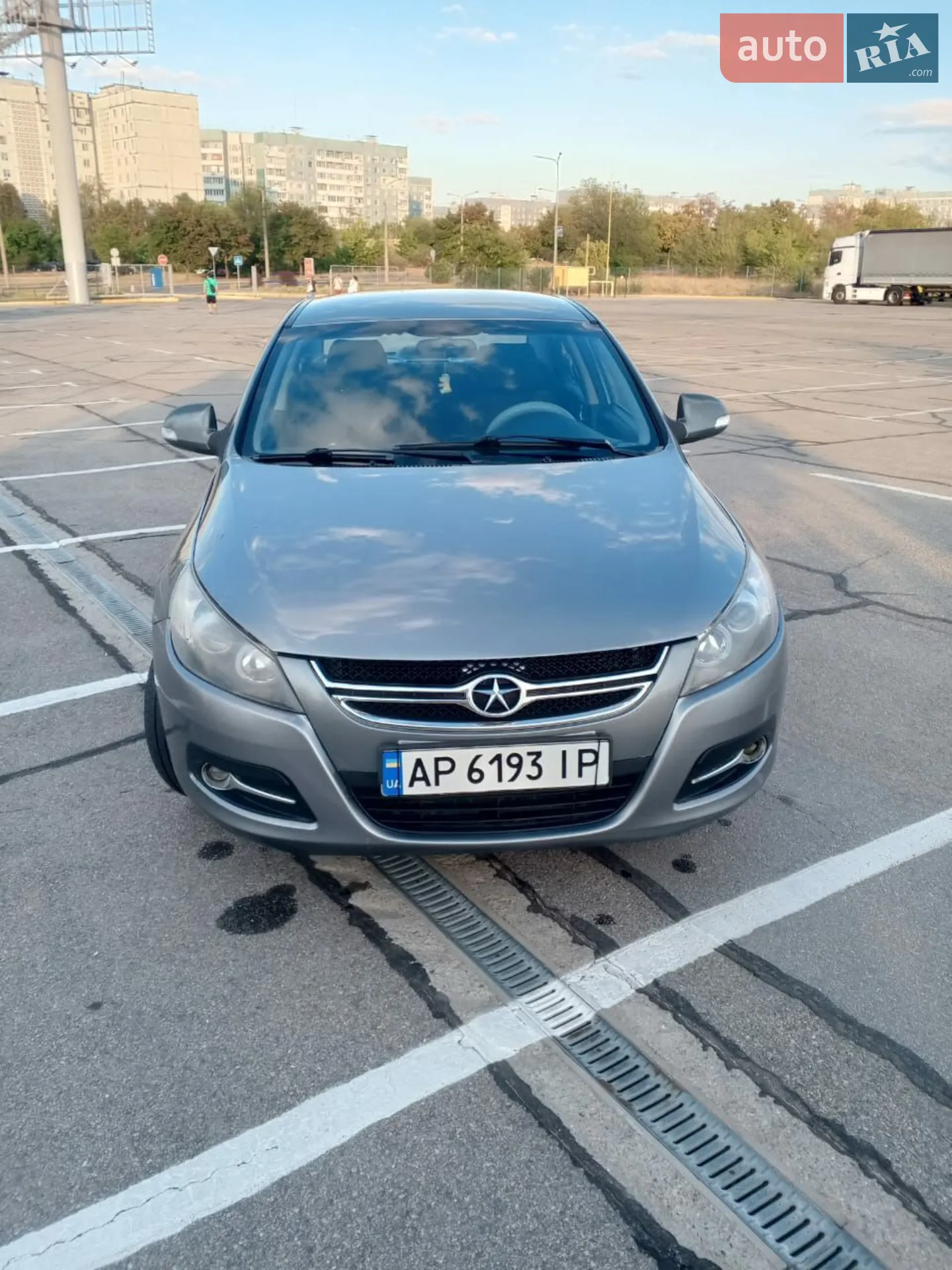 JAC J5, 2014