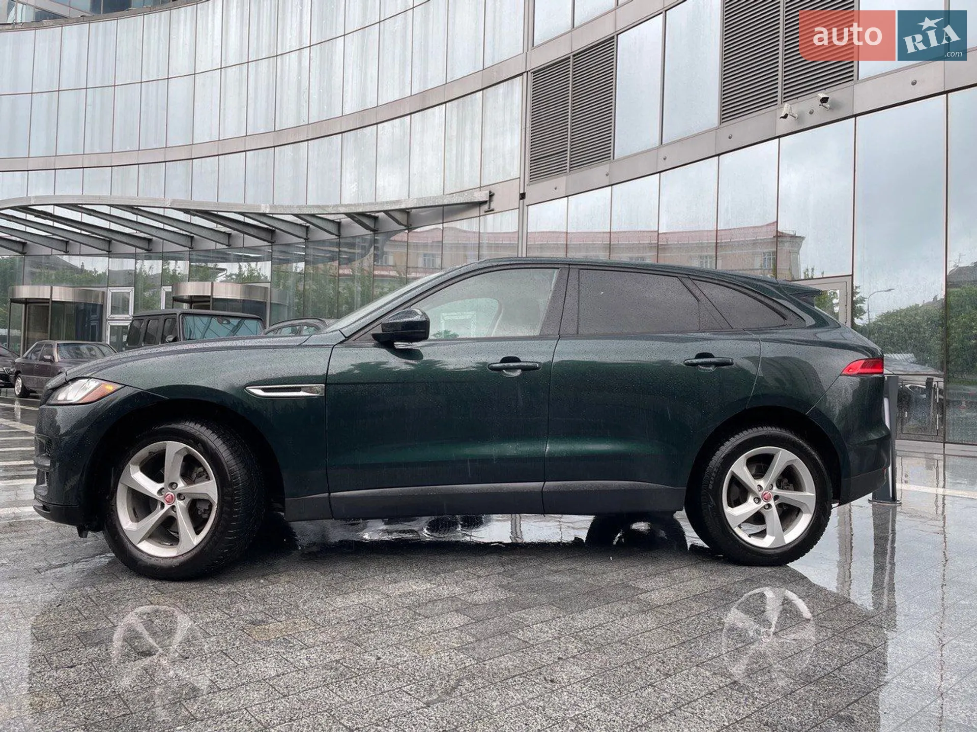 Jaguar F-Pace, 2017