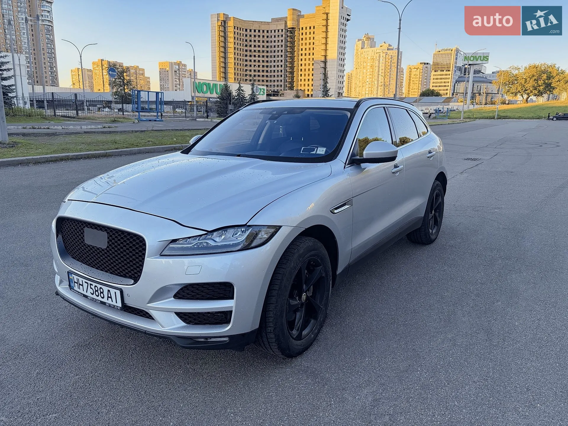 Jaguar F-Pace, 2019