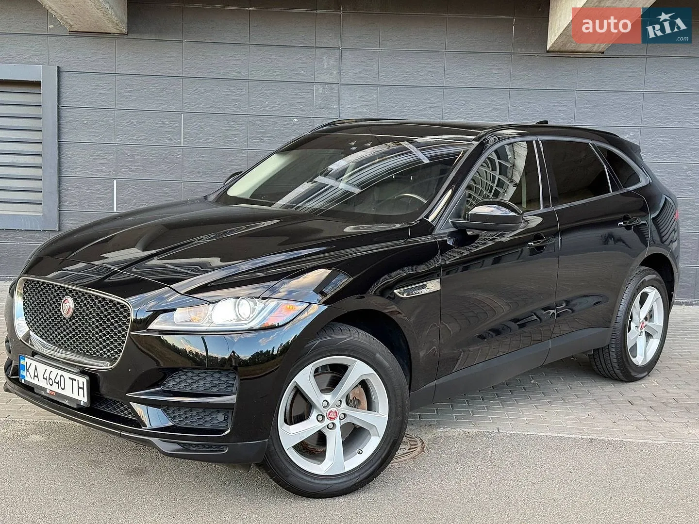 Jaguar F-Pace, 2017