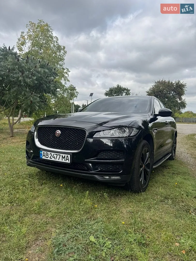 Jaguar F-Pace, 2016