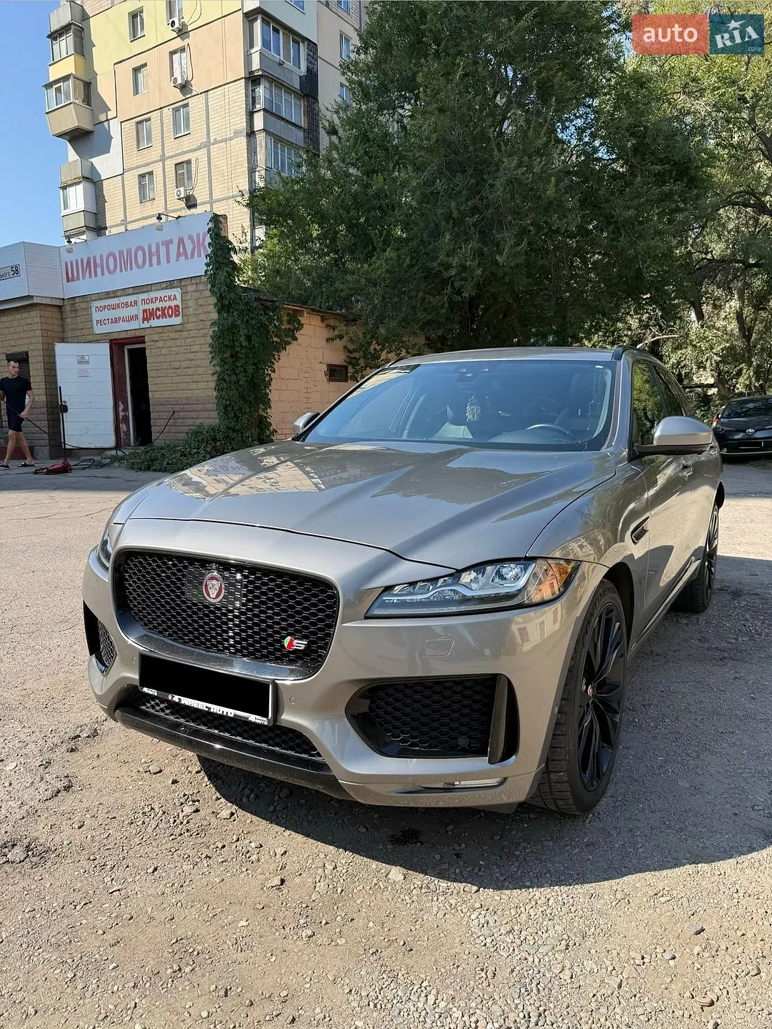 Jaguar F-Pace, 2017