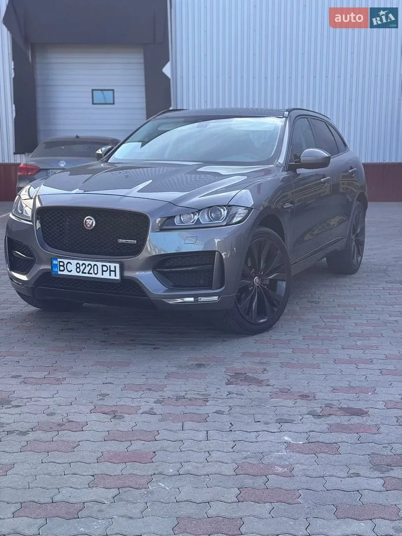 Jaguar F-Pace, 2017