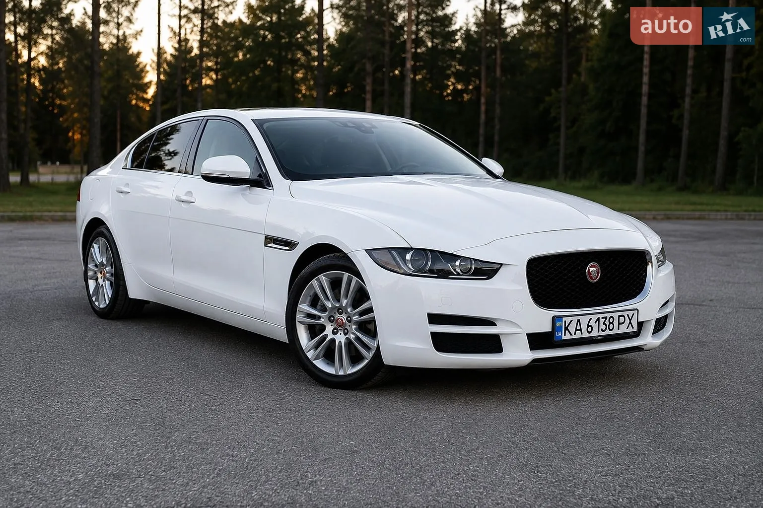 Jaguar XE, 2019