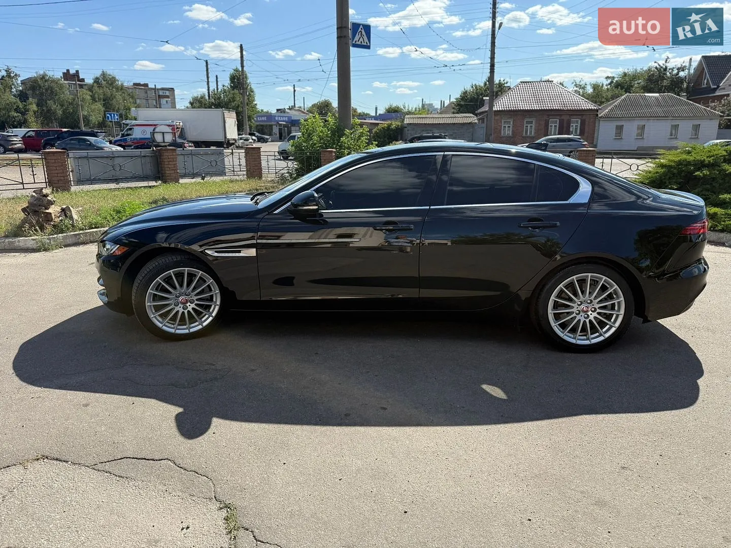 Jaguar XE, 2020