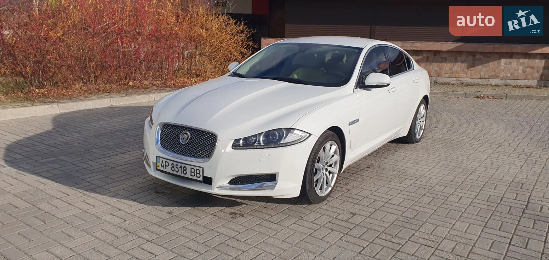 Jaguar XF 2013 — 1