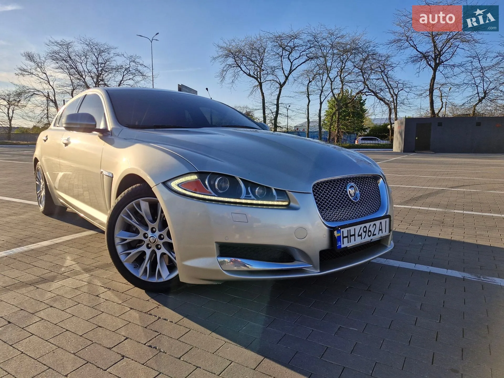 Jaguar XF, 2013