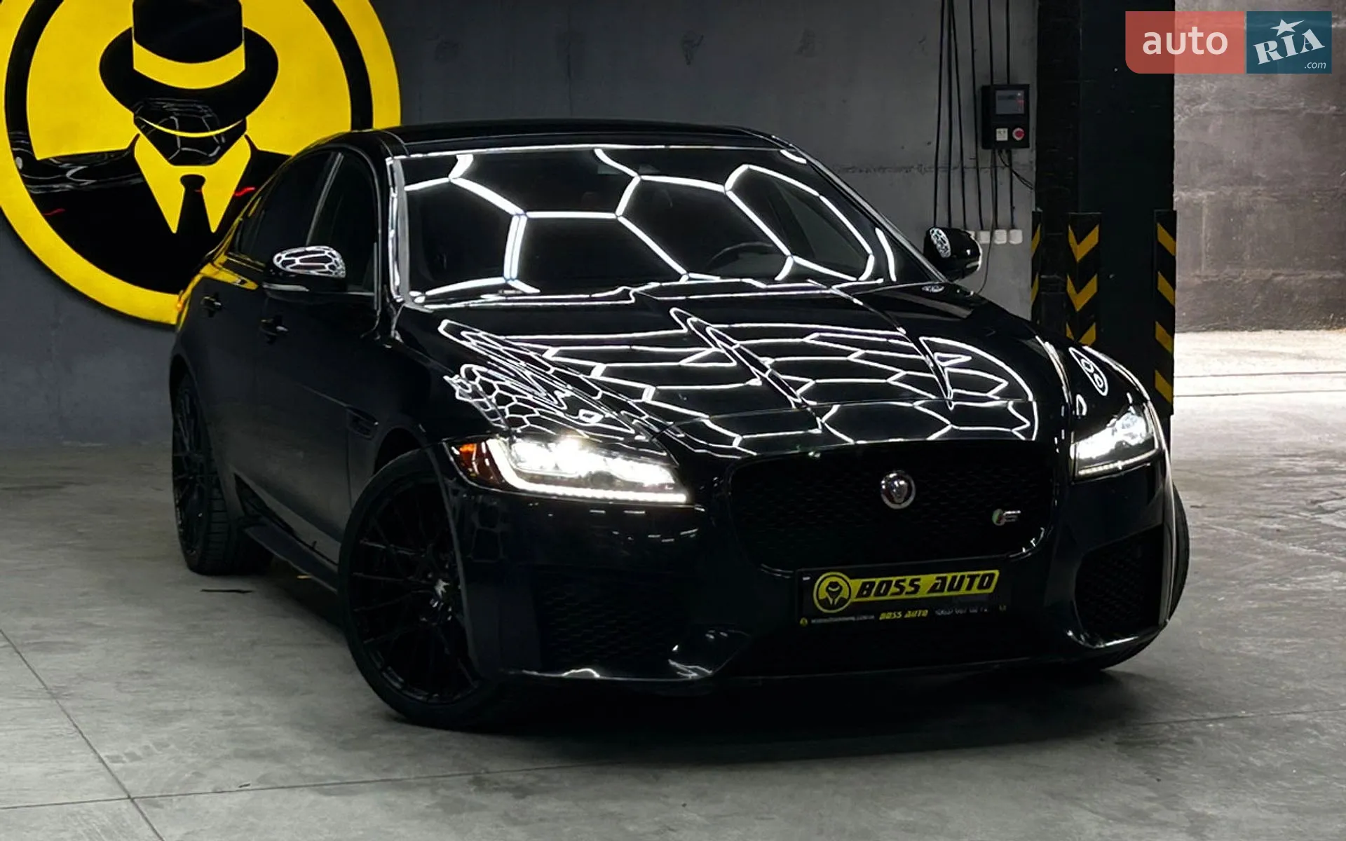 Jaguar XF, 2016