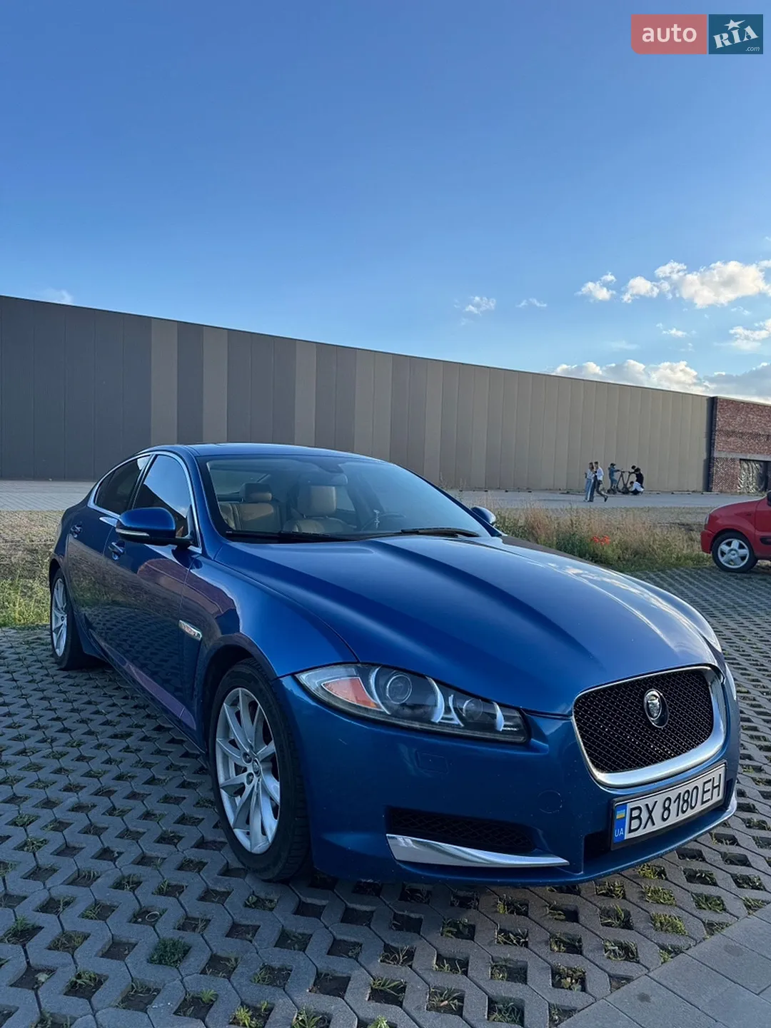 Jaguar XF, 2013