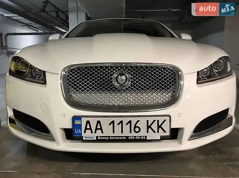 Jaguar XF, 2012