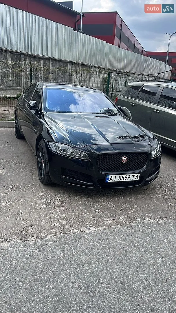 Jaguar XF, 2016