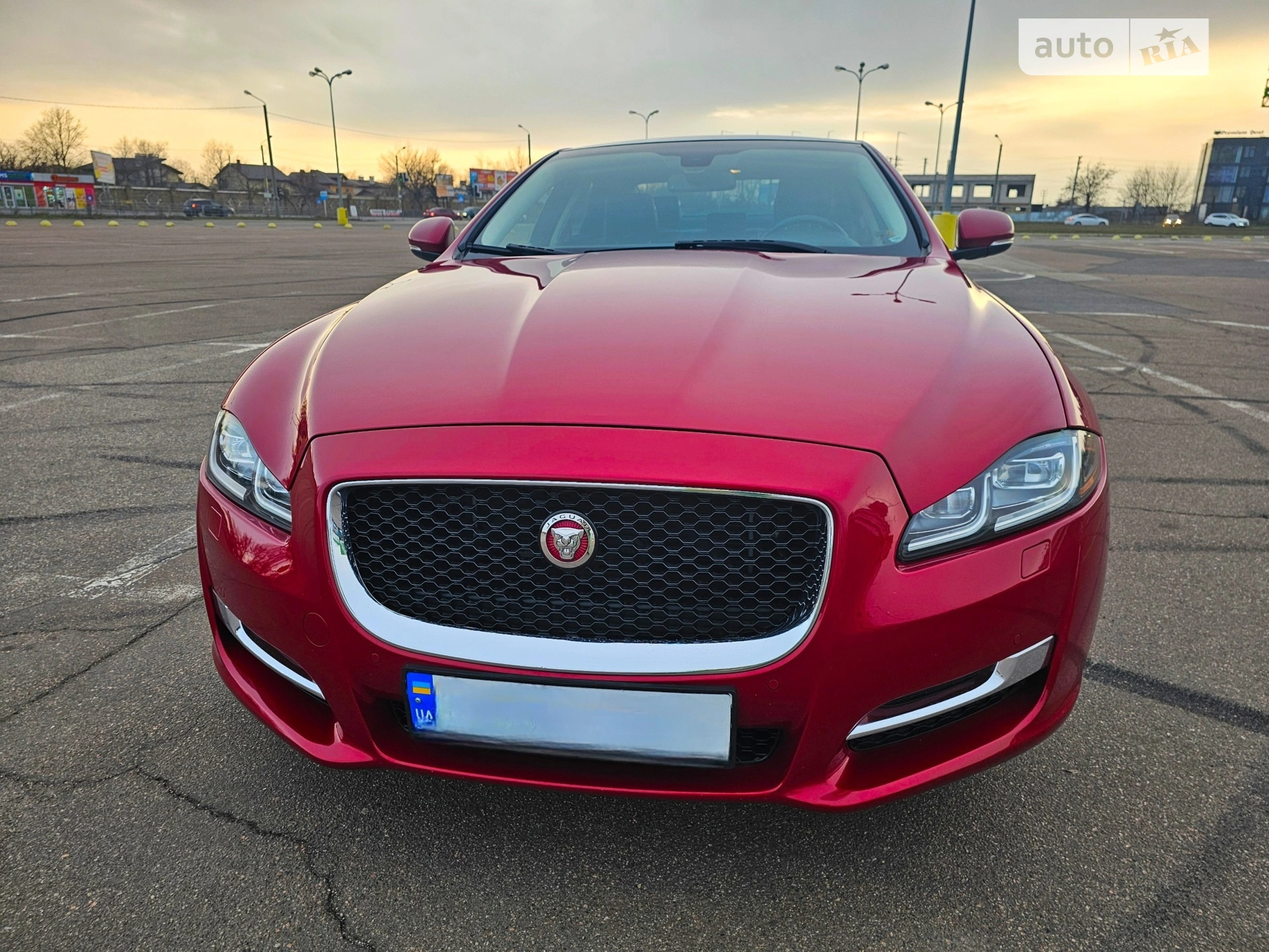 Jaguar XJ, 2016