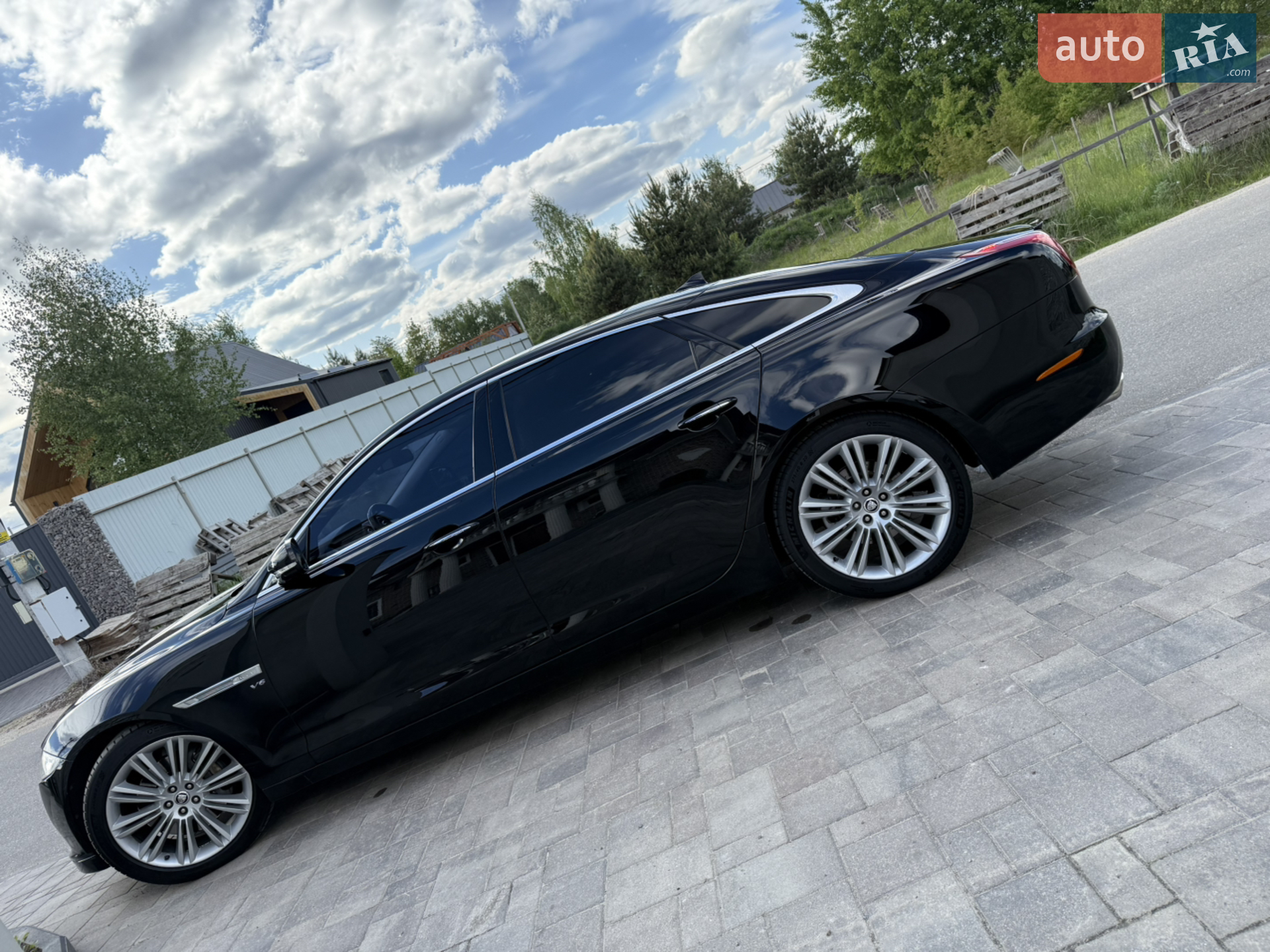 Jaguar XJ, 2013