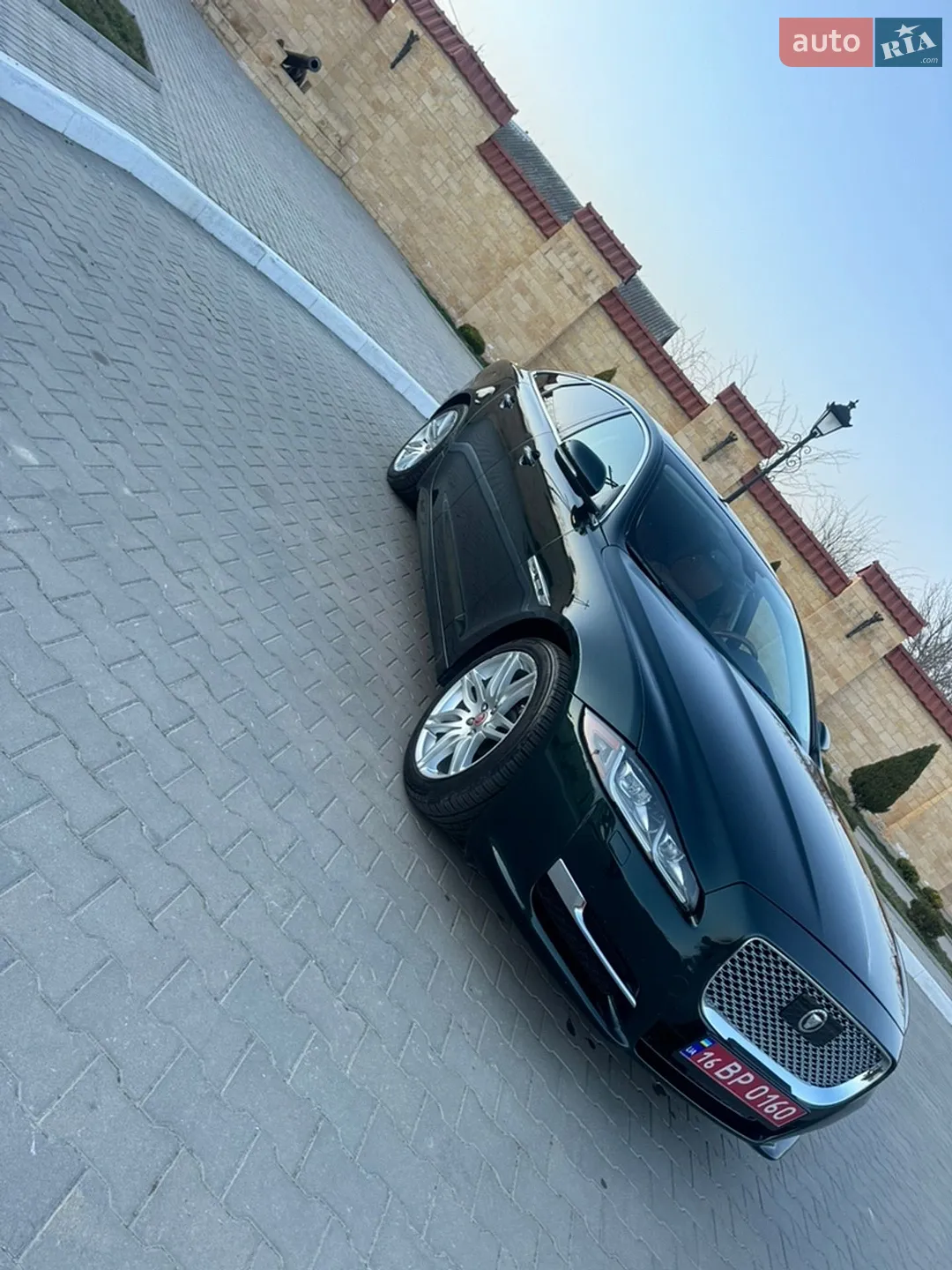 Jaguar XJ, 2017