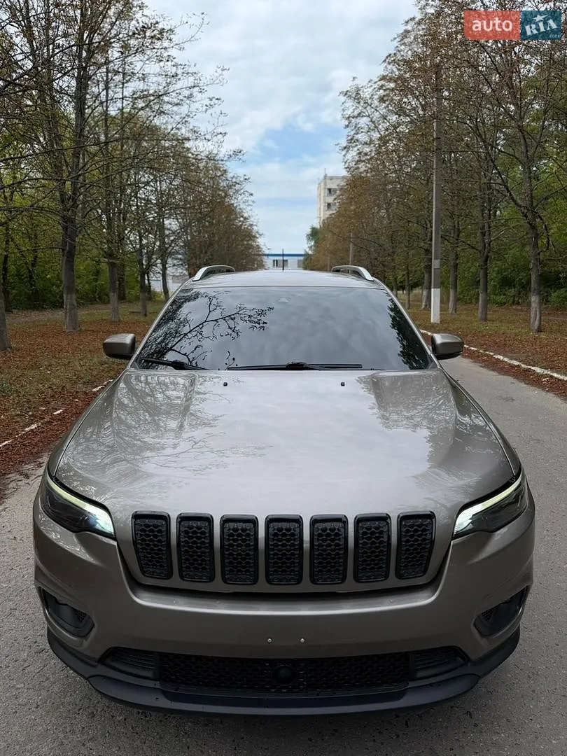Jeep Cherokee, 2021