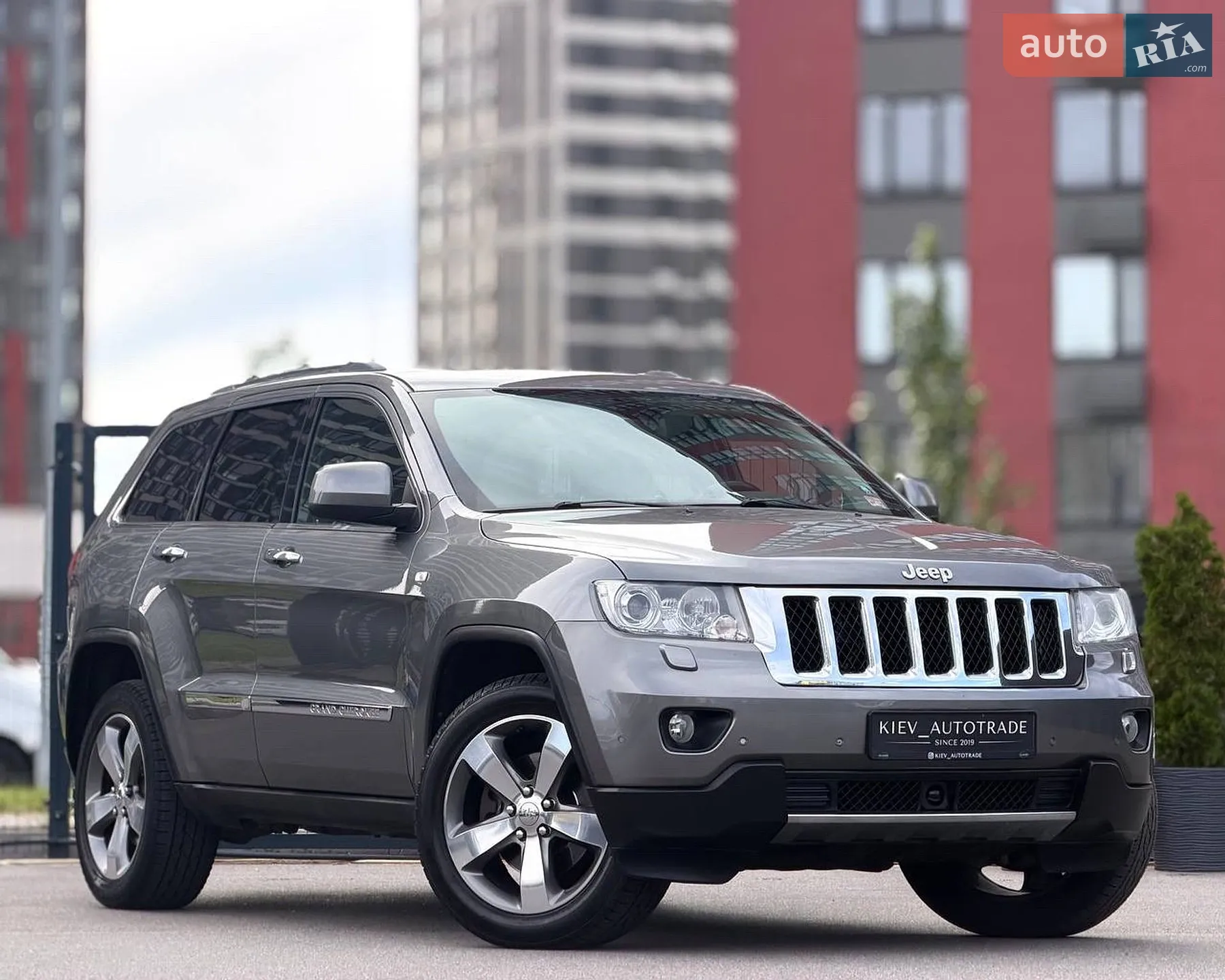 Jeep Grand Cherokee, 2011