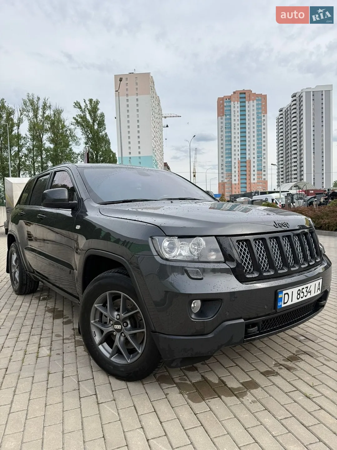 Jeep Grand Cherokee, 2011