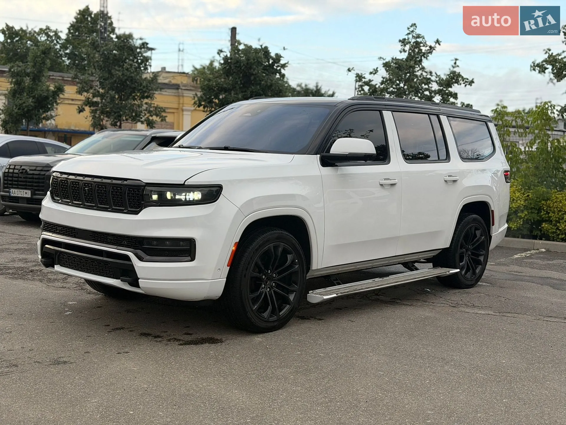 Jeep Grand Wagoneer, 2022