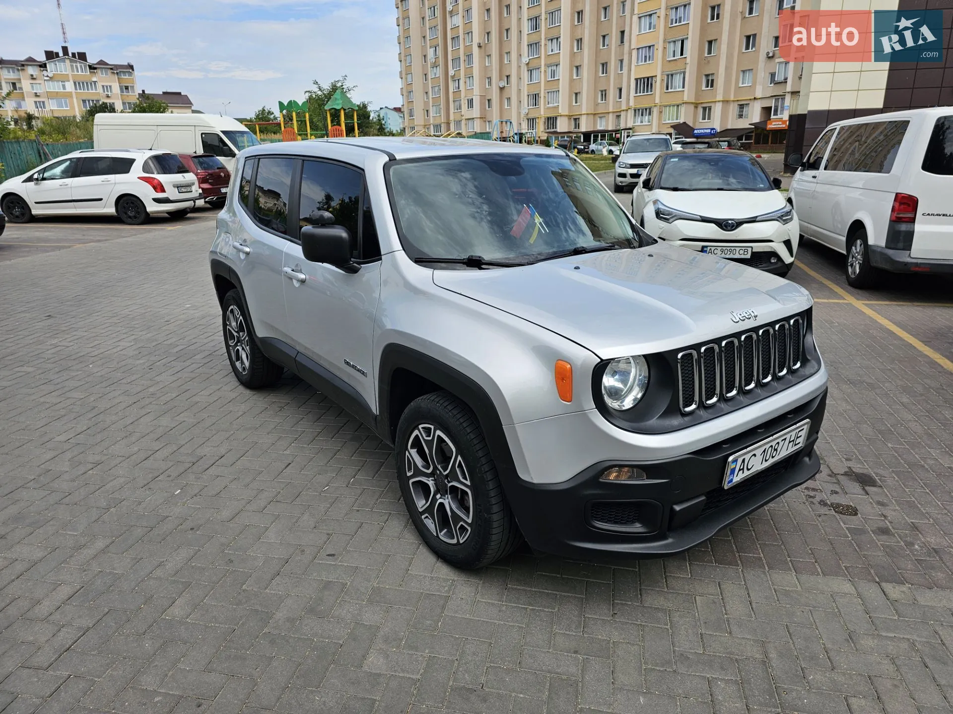 Jeep Renegade, 2016