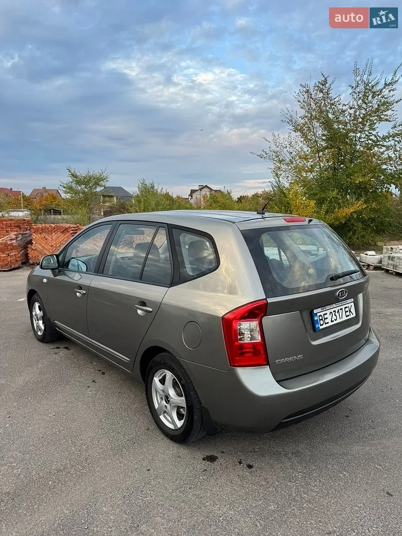 Kia Carens, 2008