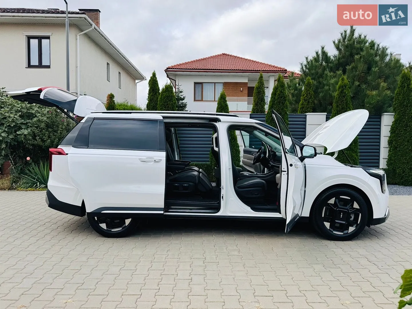 Kia Carnival, 2023